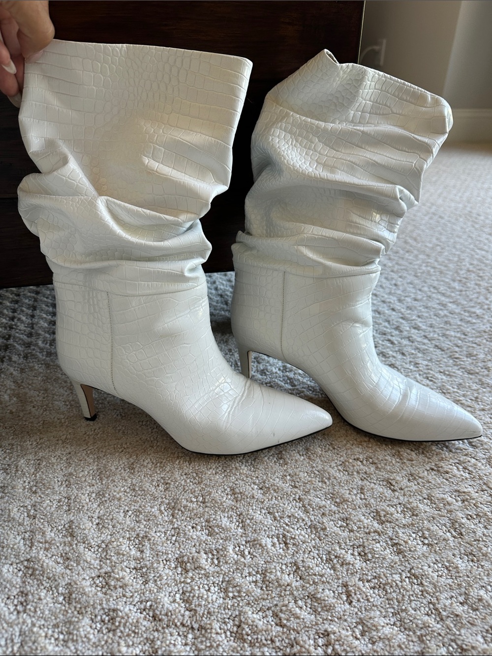Paris Texas White Croc-Embossed Slouch Mid-Heel Boots - Women
